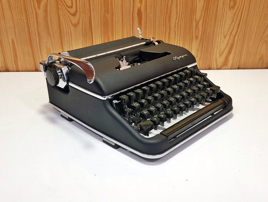 The Best Typewriter - Olympia SM3 Typewriter - Black Typewriter - Vintage Typewriter Working - Premium Gift - The Most Special Gift - Gift