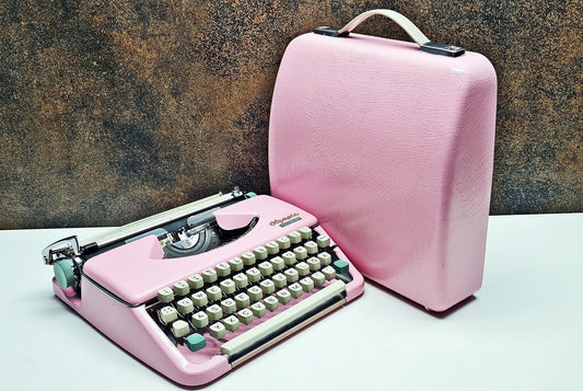 Vintage Olympia Splendid 33/66 Ice Blue Manual Typewriter | Rare Collector’s Piece with Burgundy Keys & Case | Mid-Century Writing Tool