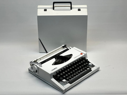 RARE! Olympia Traveller Typewriter - Antique Typewriter,Olympia Traveller Typewriter - Vintage 1965 Edition in White with Standard White Bag