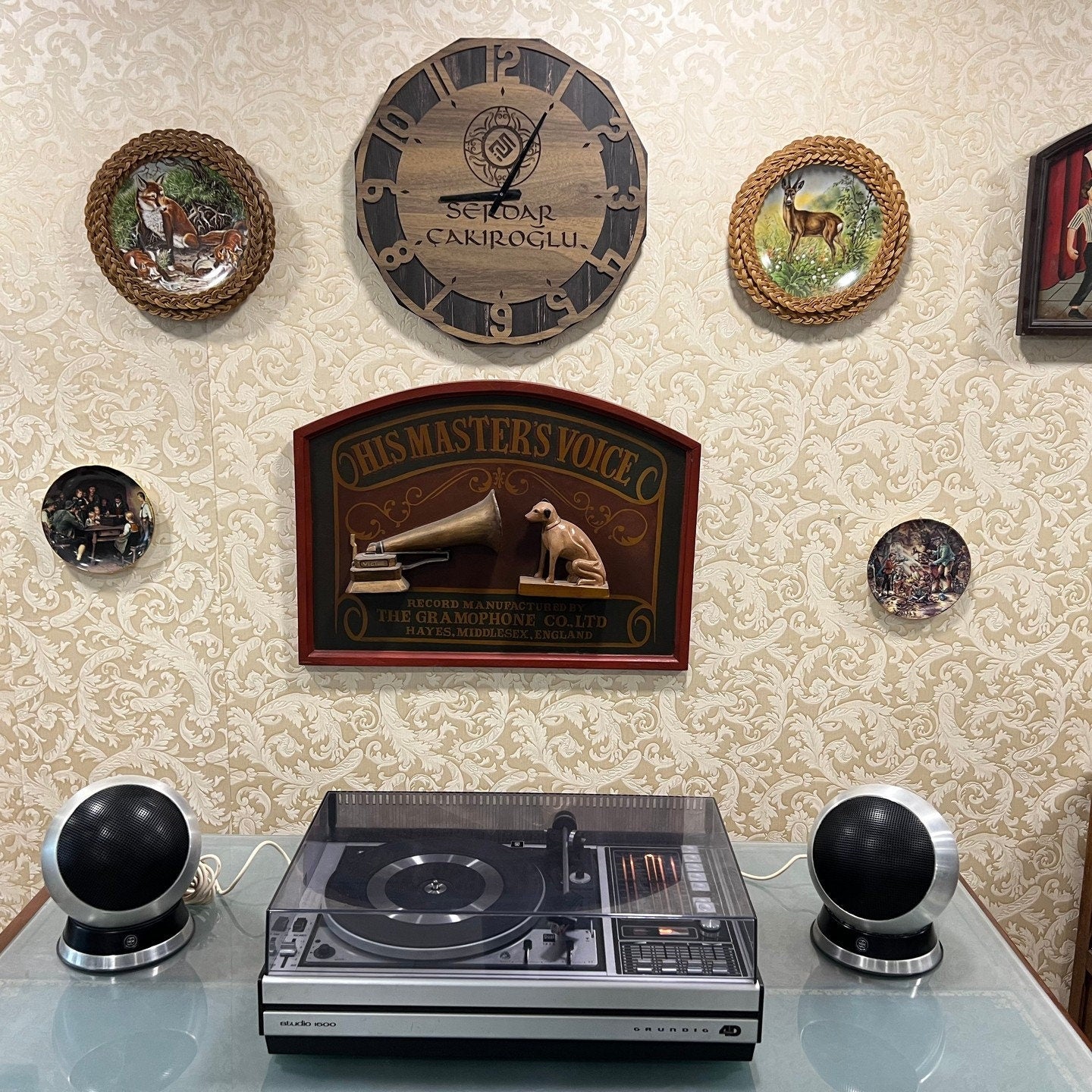 Grundig Studio 1600 FM Radio Turntable | Includes Minerva Sphere Speaker Set | High Condition | Fully Functional- Turntable