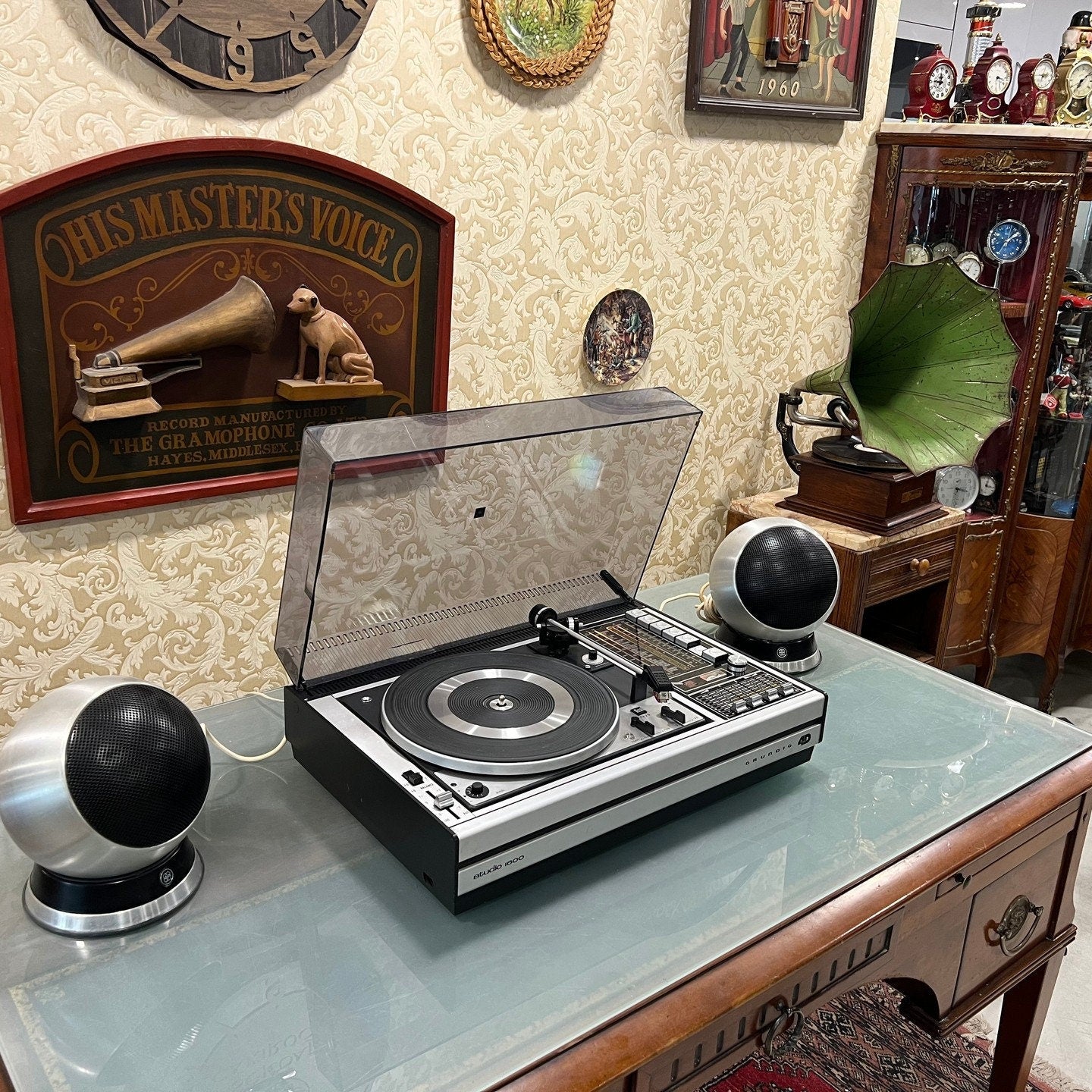 Grundig Studio 1600 FM Radio Turntable | Includes Minerva Sphere Speaker Set | High Condition | Fully Functional- Turntable