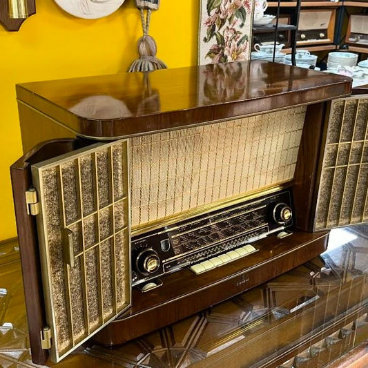 Antique Siemens Schatulle H42 Tube Radio | Pristine Condition | Collectible Model