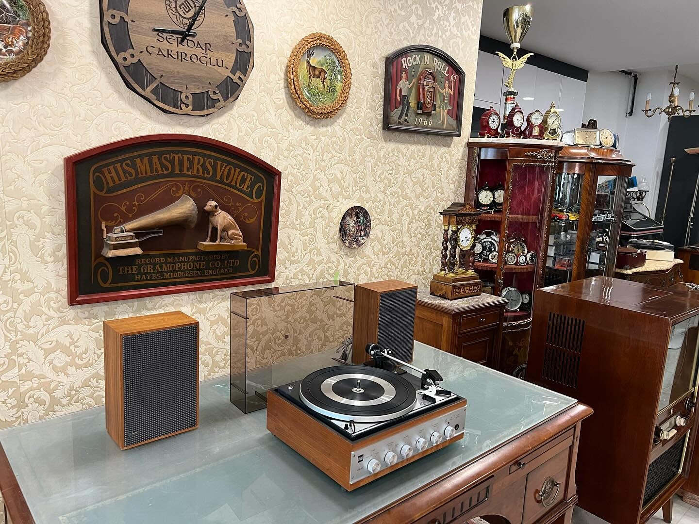 Antique Dual HS 37 Turntable | Plays All Speeds Including 78 RPM | Excellent Condition