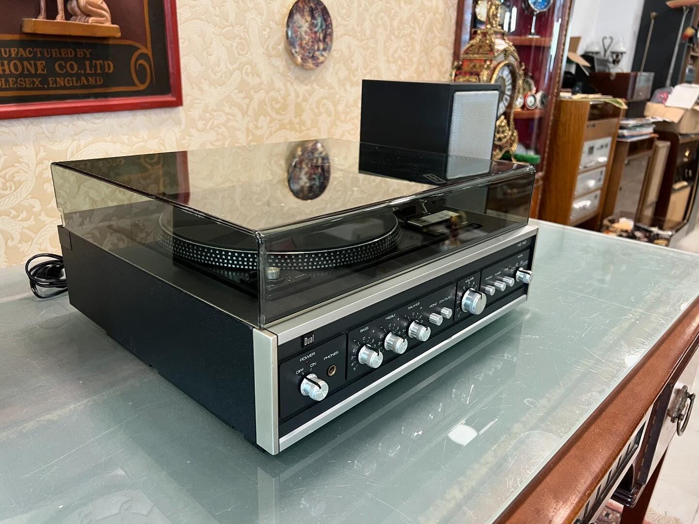 Antique Legendary Dual HS 142 | Immaculate Condition | Includes CL 230 Speaker Set | Fully Functional