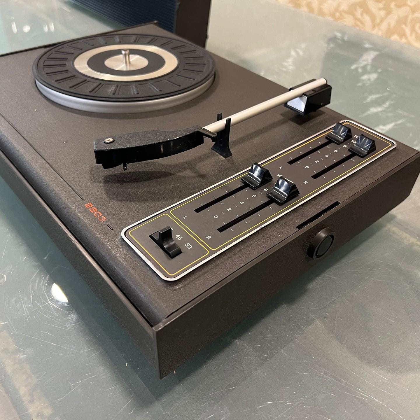 Aristone Stereo Portable Turntable | Plays All Speeds | Fully Functional