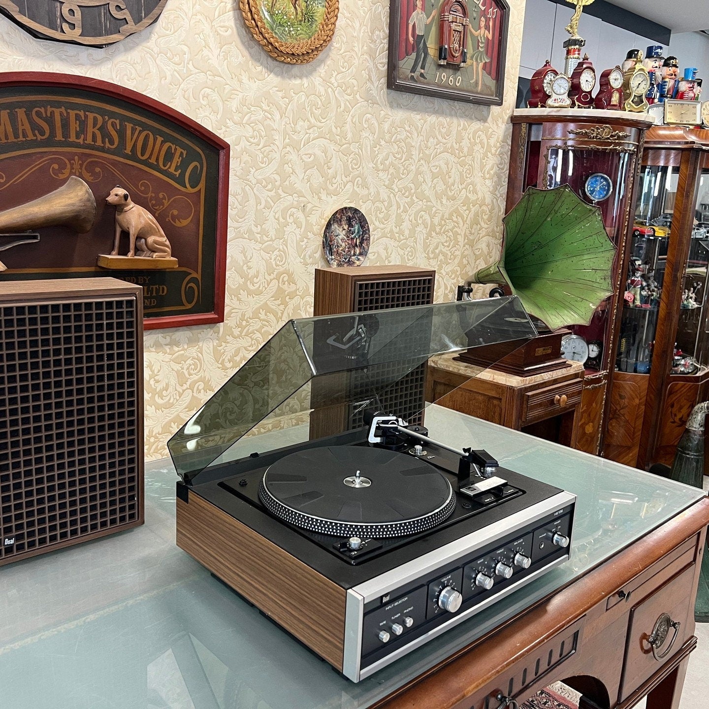 Dual HS 136 with Dual 1237 Fully Automatic Turntable | Includes Original Speaker Set | High Conditiona- Turntable