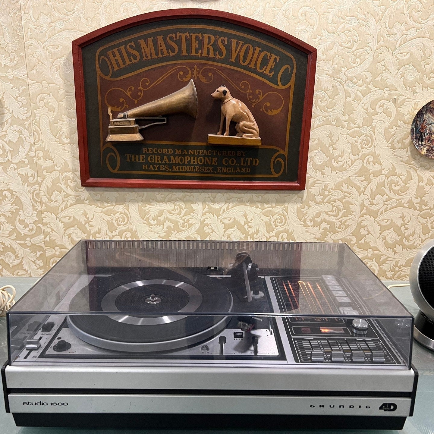 Grundig Studio 1600 FM Radio Turntable | Includes Minerva Sphere Speaker Set | High Condition | Fully Functional- Turntable