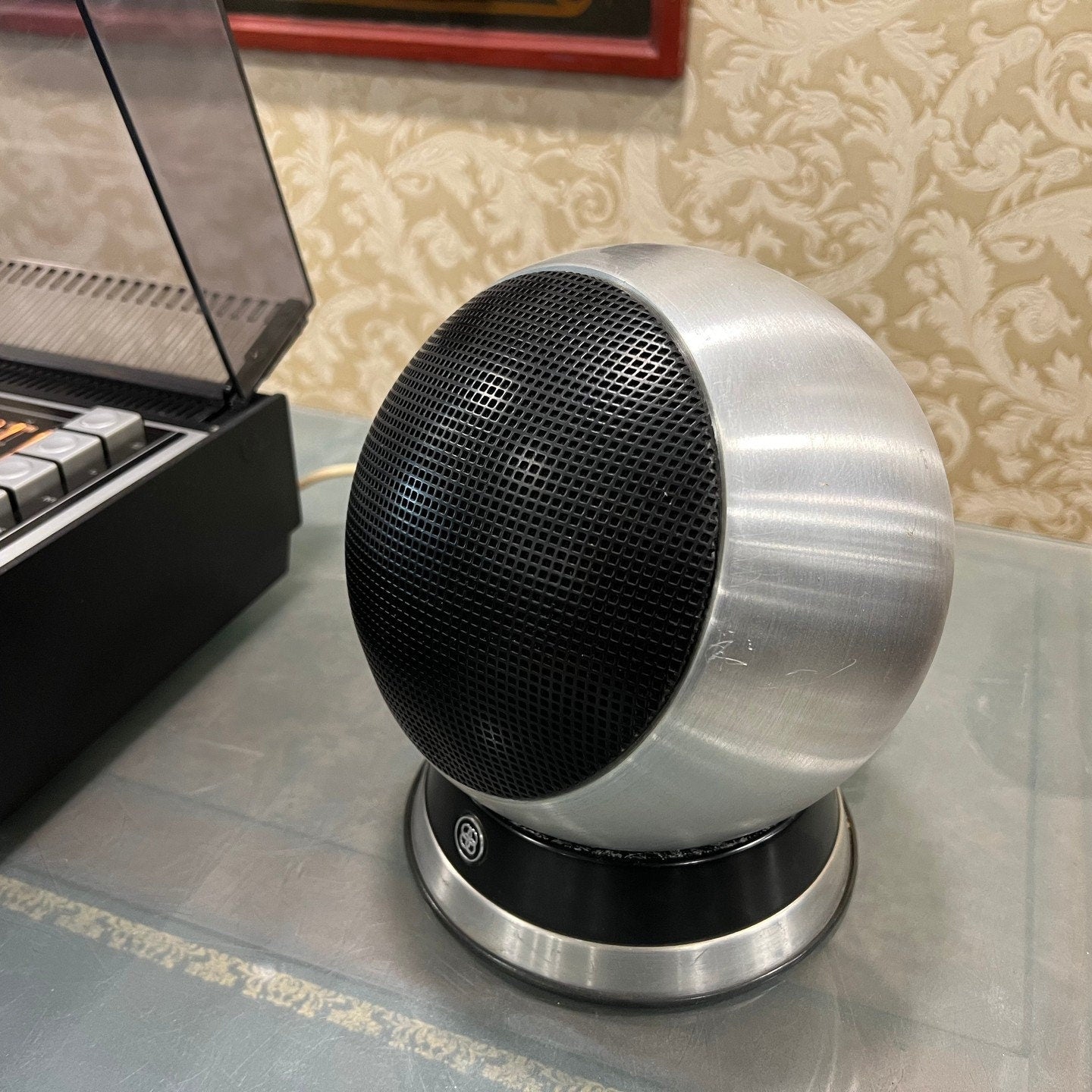 Grundig Studio 1600 FM Radio Turntable | Includes Minerva Sphere Speaker Set | High Condition | Fully Functional- Turntable