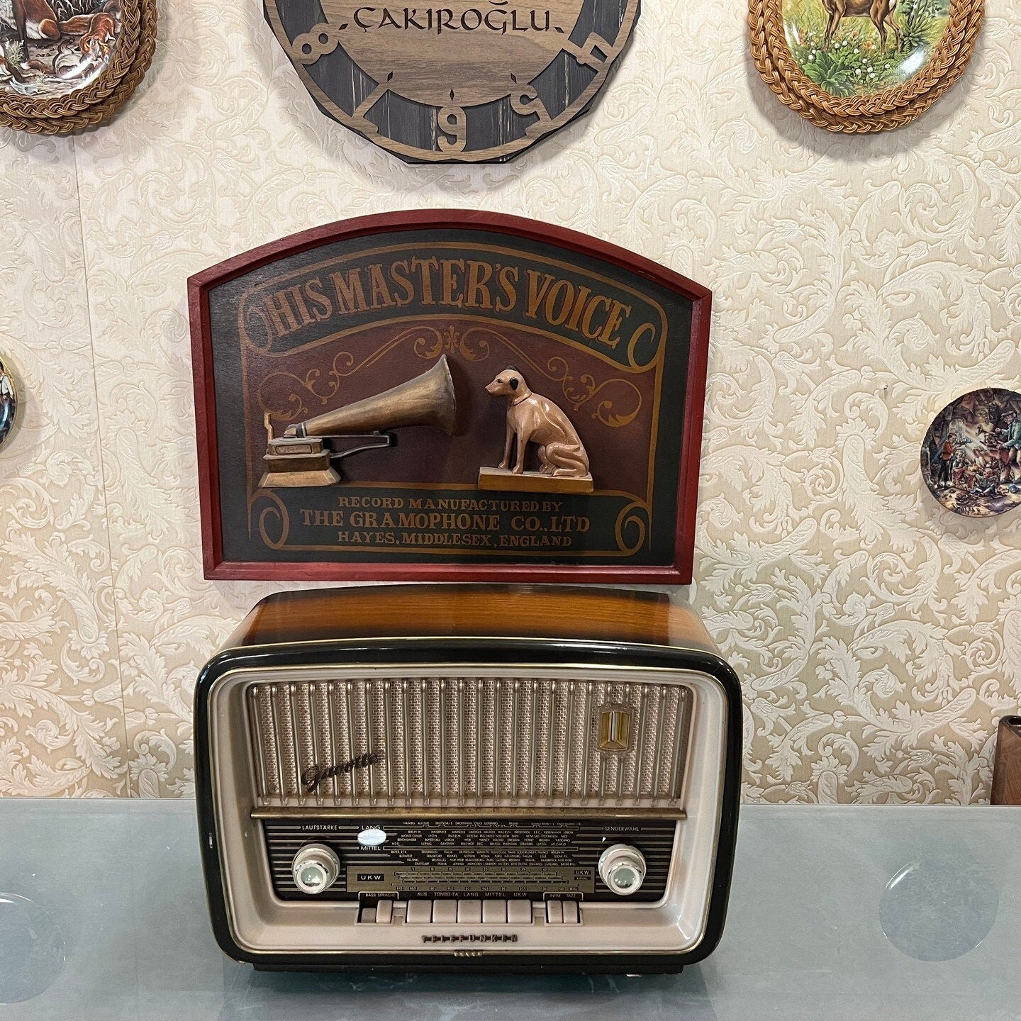 Telefunken Gavotte Tube Radio | Original FM | Factory Finish | High Condition | Fully Functional- Turntable