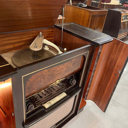 Kuba Music Cabinet | Original FM | Multi-Speed Turntable | Excellent Condition