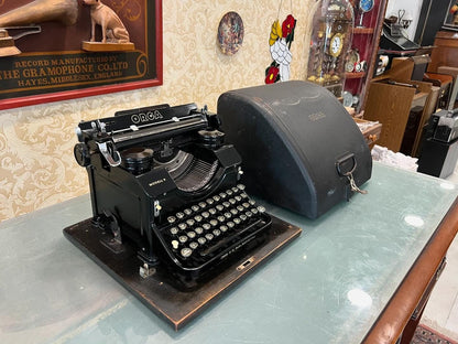 Antique Orga Q Keyboard Typewriter with Glass Keys, Original Metal Case, Fully Functional, Excellent Condition