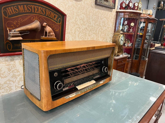 Antique Grundig 3090/56 Tube Radio with Original FM, Fully Functional, Excellent Condition, Collectible Vintage Piece