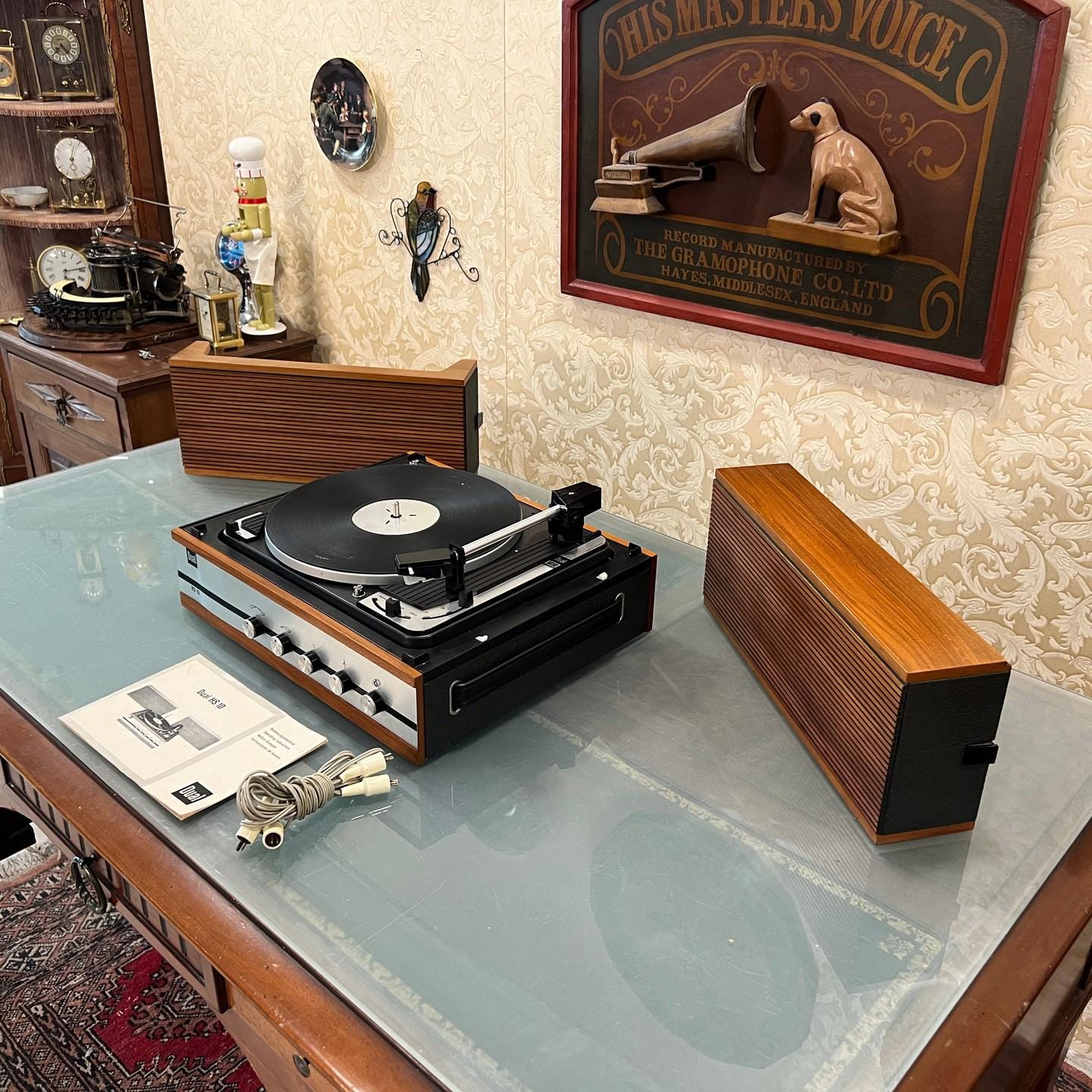 Antique Dual HS 10 Stereo Portable Turntable, All Speeds, Fully Functional, Excellent Condition