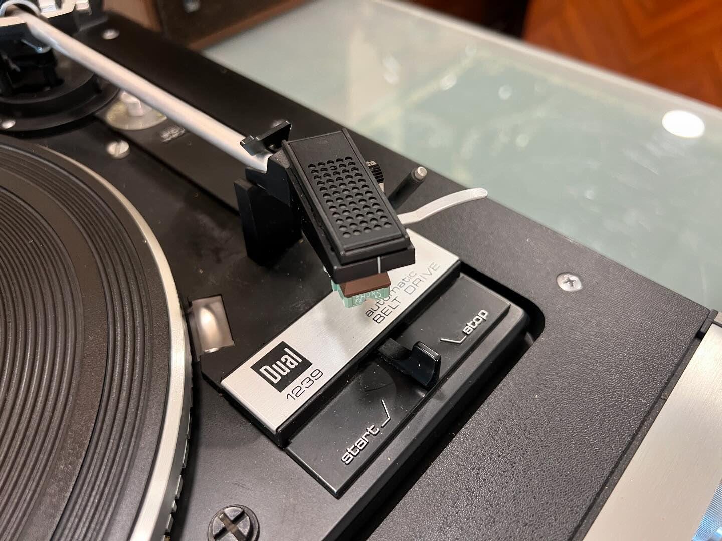 Antique Dual KA 360 Turntable with FM Radio, Cassette Player, Original CL 240 Speakers, Fully Automatic, Excellent Condition