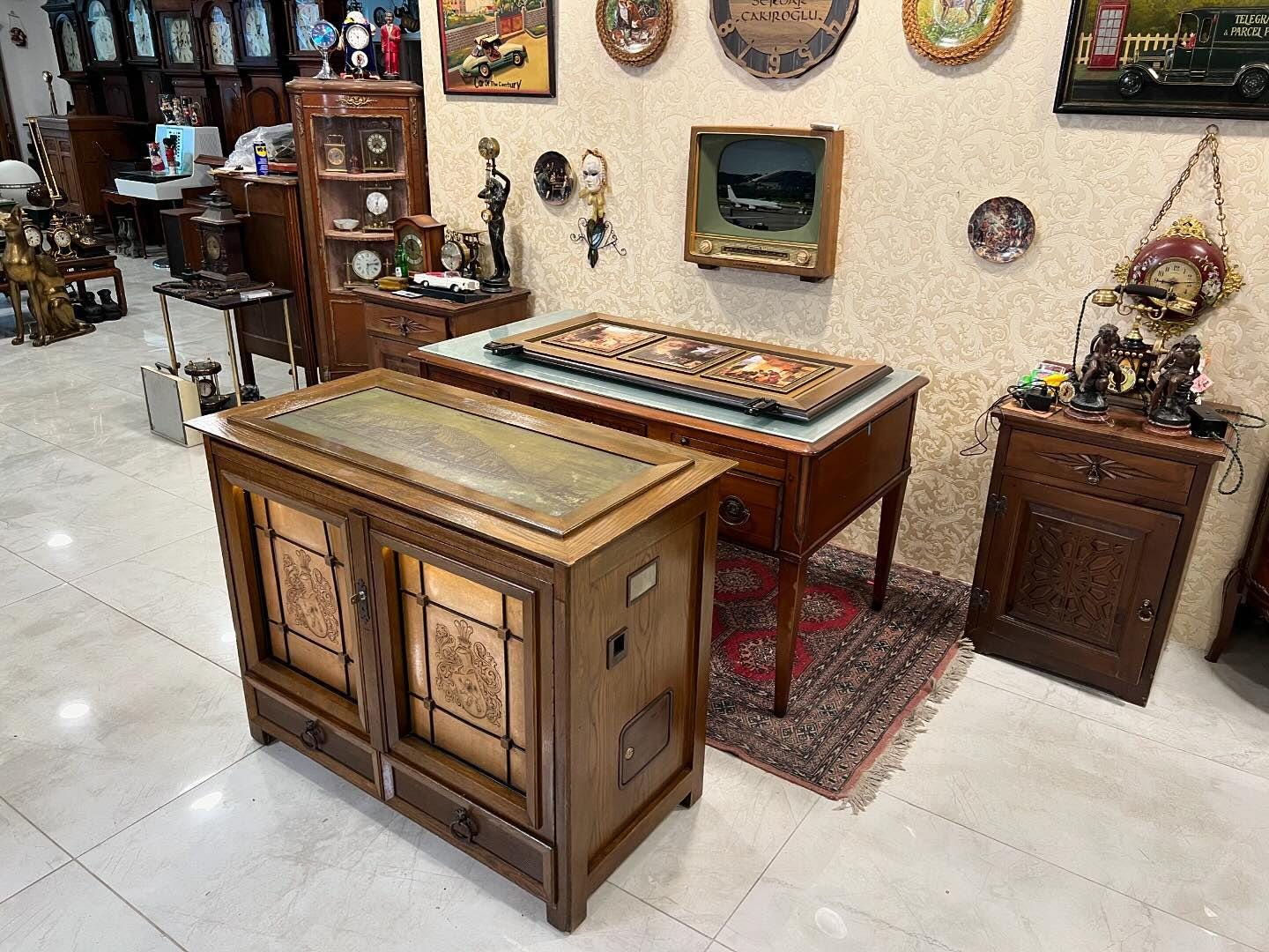 Collectible Antique German NSM Jukebox, 60-Record Capacity, Original Solid Wood Cabinet, Excellent Condition, Fully Functional