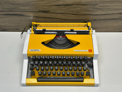 Yellow Olympia Traveller Bag with Black Keyboard | Wooden or Yellow Plastic Case Option | Retro Manual Portable Typewriter