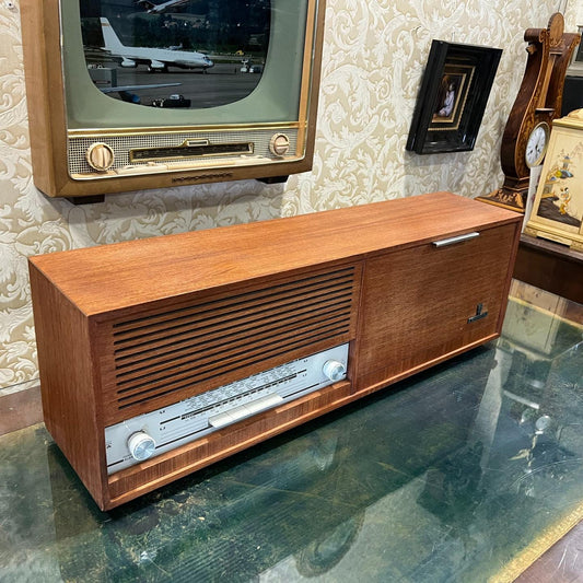 Vintage Grundig Record Player Radio – Antique FM Stereo Console, Fully Functional, Excellent Condition, Collectible Audio System