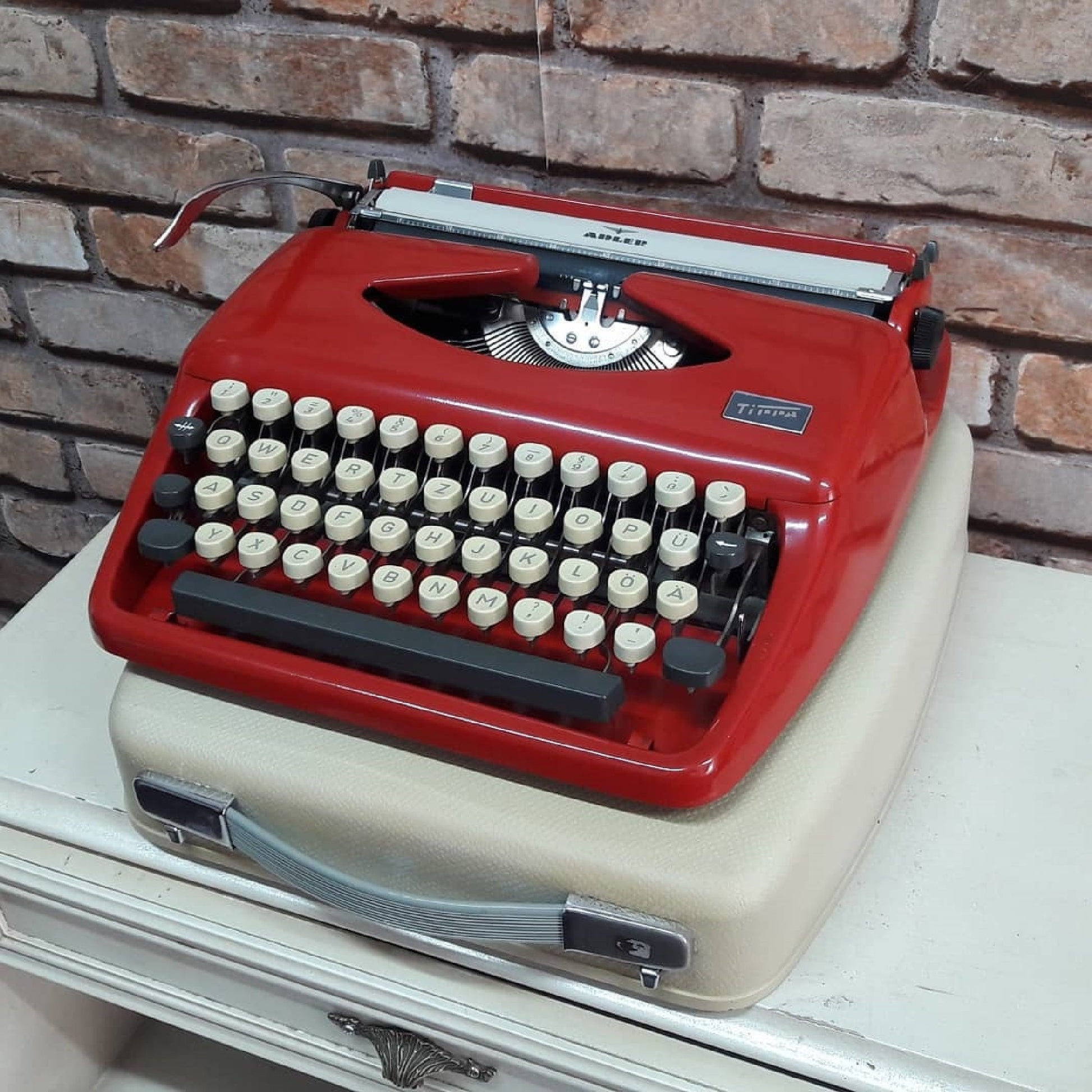 Adler Tippa Typewriter | Pristine Vintage Elegance, Fully Functional Writing Instrument | Like-New Condition