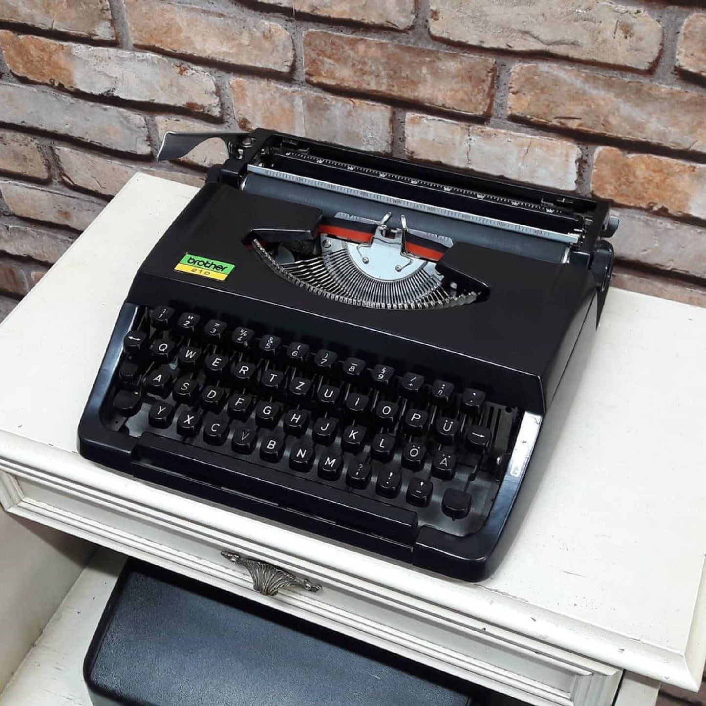 Brother 210 Typewriter - Antique Elegance, Fully Functional, and a Fabulous Gift
