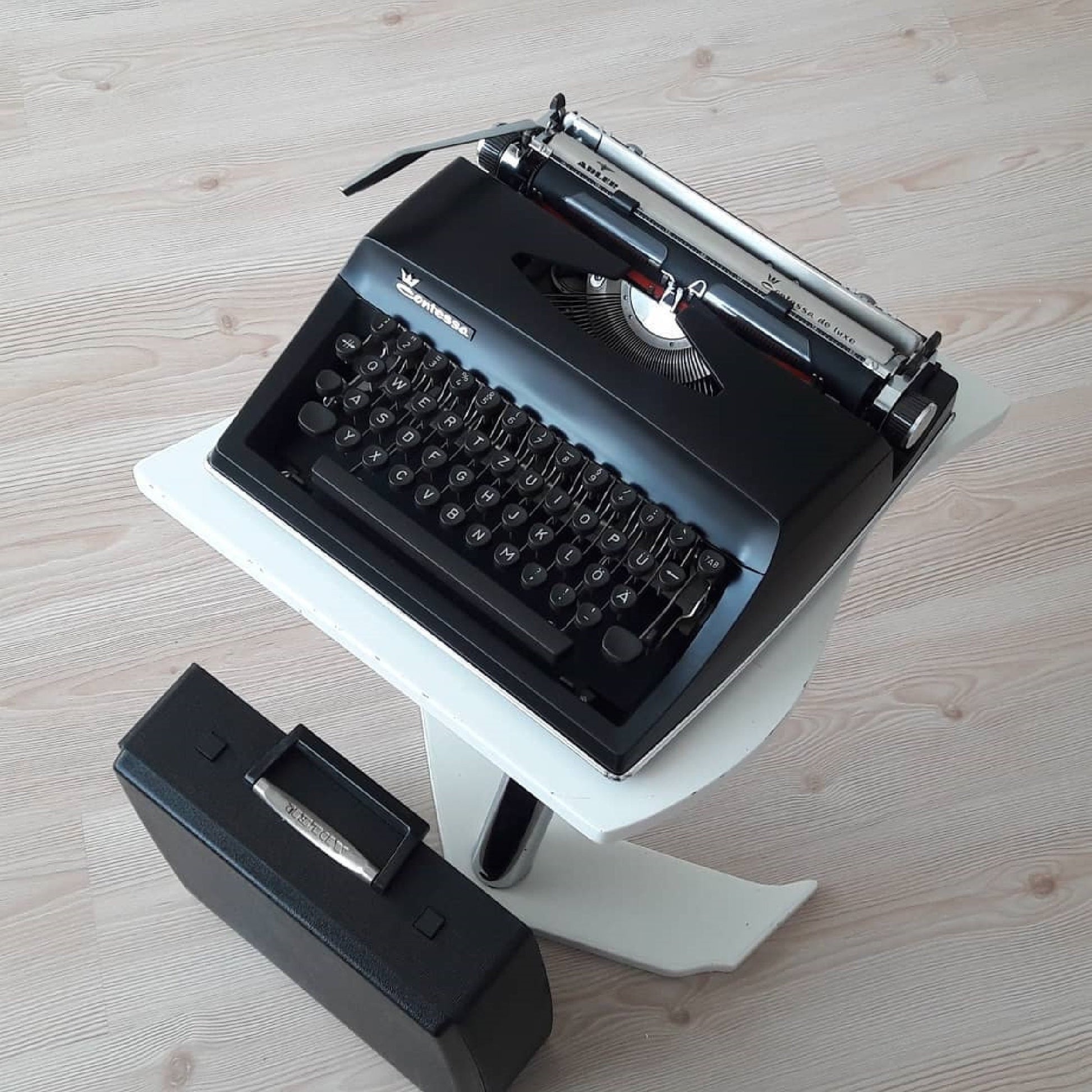 Adler Contessa Deluxe Typewriter | Dark Typewriter | Vintage Gift