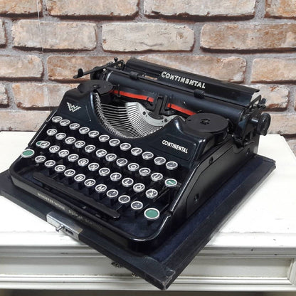 Vintage Continental Typewriter,Authentic 1935 Model with QWERTZ Layout,Fully Functional and Restored,Antique Writing Charm in Every Keystrok