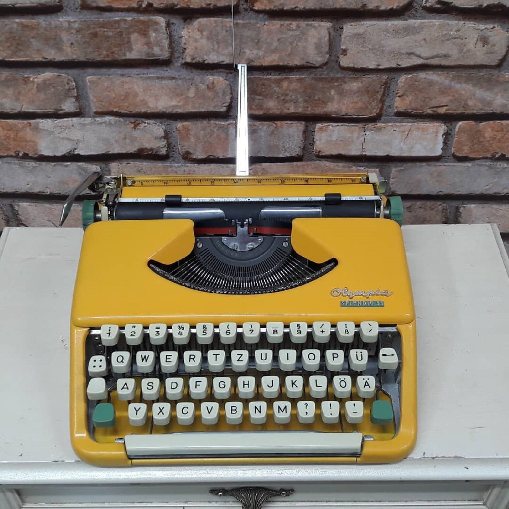 Olympia Splendid 33 Typewriter | Fully Operational | Yellow Elegance for a Splash of Vintage Style | Elevate Your Writing Experience!