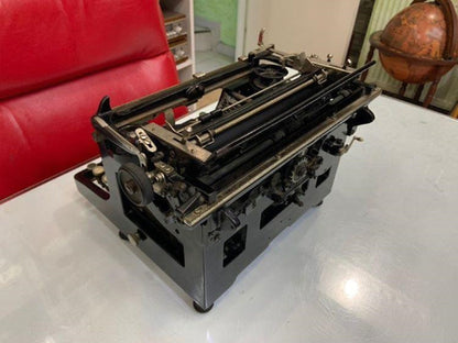 Mercedes Typewriter - Timeless Elegance, Fully Functional Typewriting Experience