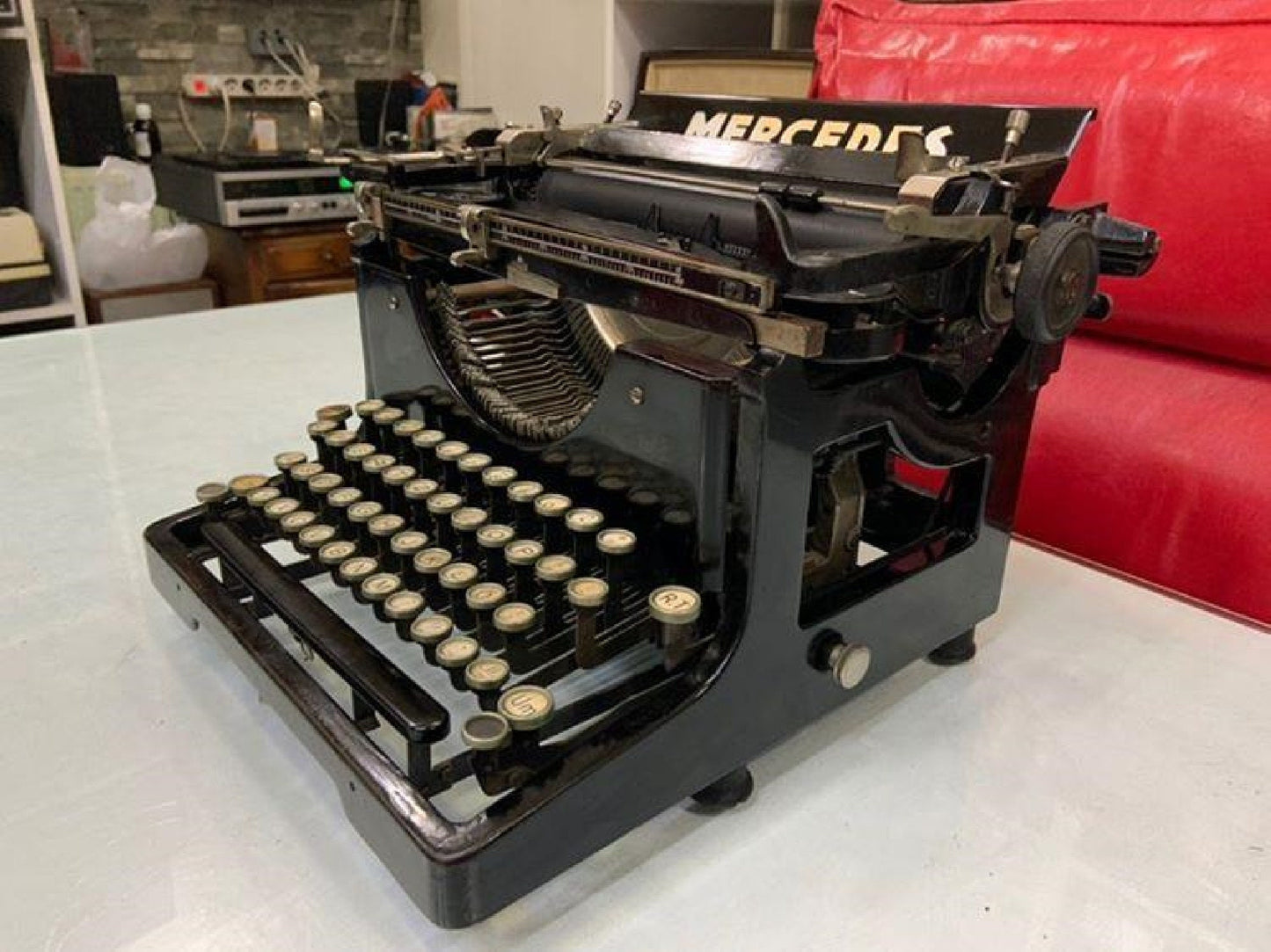 Mercedes Typewriter - Timeless Elegance, Fully Functional Typewriting Experience