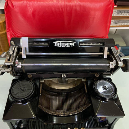 Triumph Typewriter | Antique Typewriter | Working Typewriter | Working Perfectly | Fabulous Gift | Typewriter like new