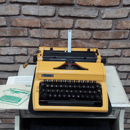 Erika Typewriter| Antique Typewriter | Working Typewriter | Working Perfectly | Fabulous Gift | Typewriter like new