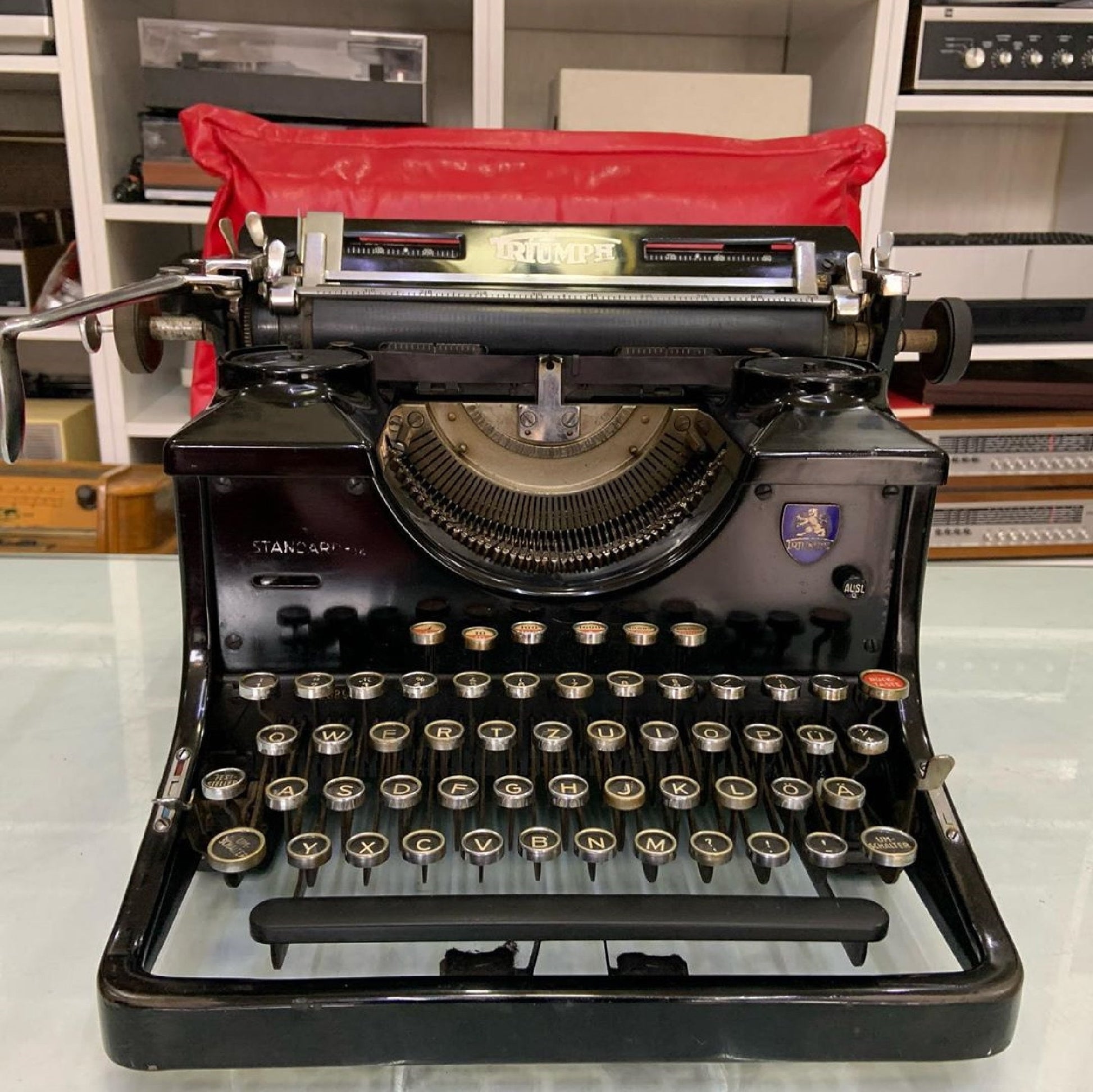 Triumph Typewriter | Antique Typewriter | Working Typewriter | Working Perfectly | Fabulous Gift | Typewriter like new
