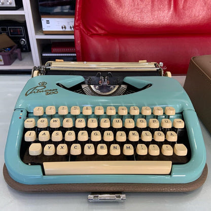 Prencess 100 Typewriter,typewriter working