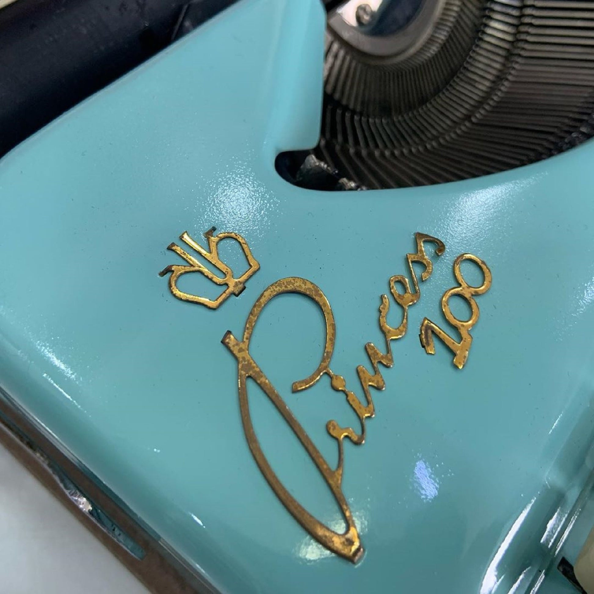 Prencess 100 Typewriter,typewriter working