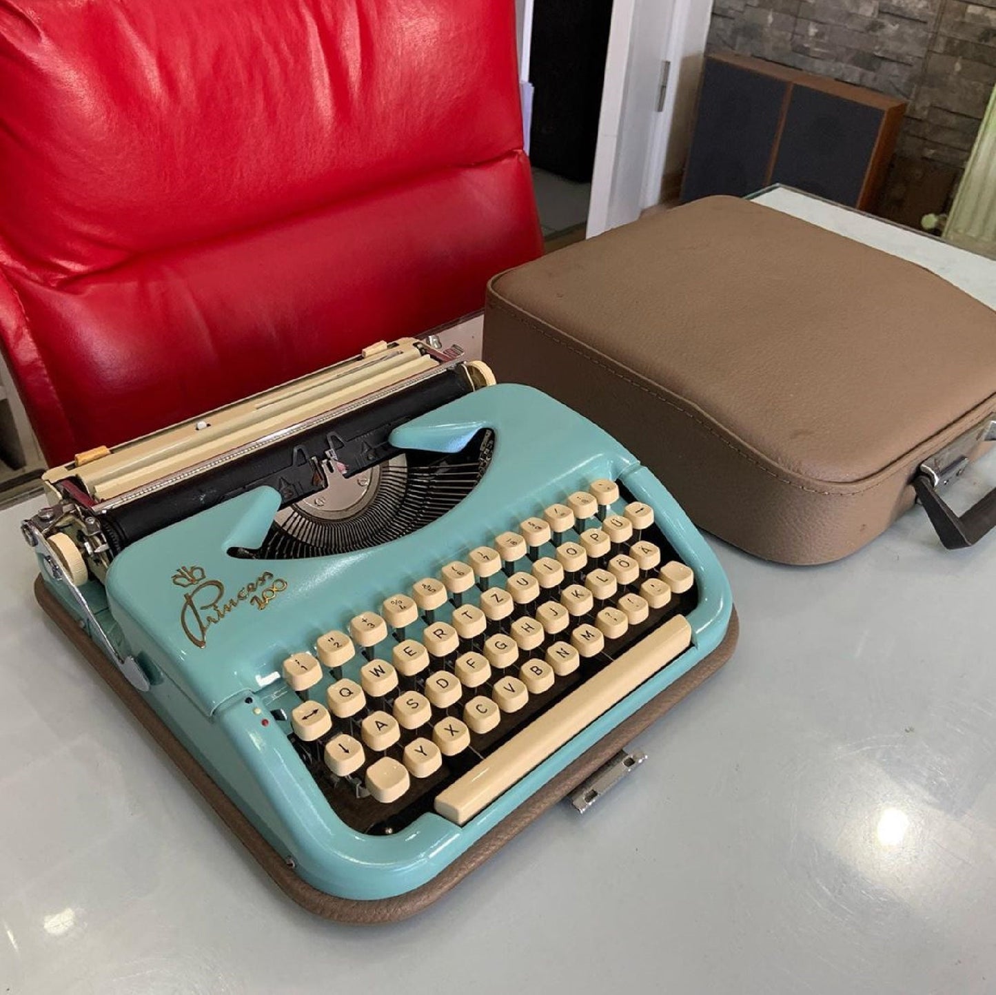 Princess 100 Typewriter - Working Typewriter, Blue Elegance, Beige Case
