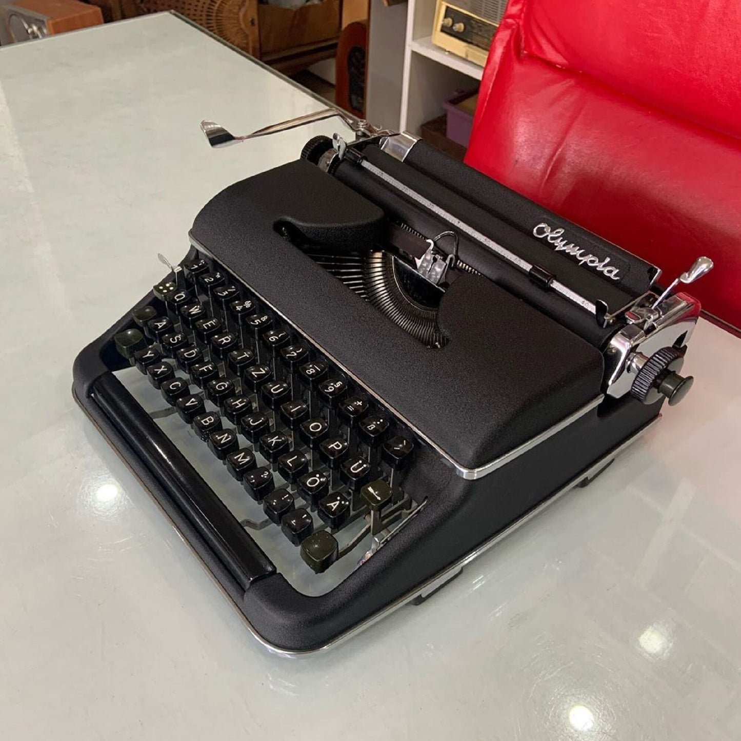 Olympia Sm2 Typewriter | Typewriter like new,typewriter working