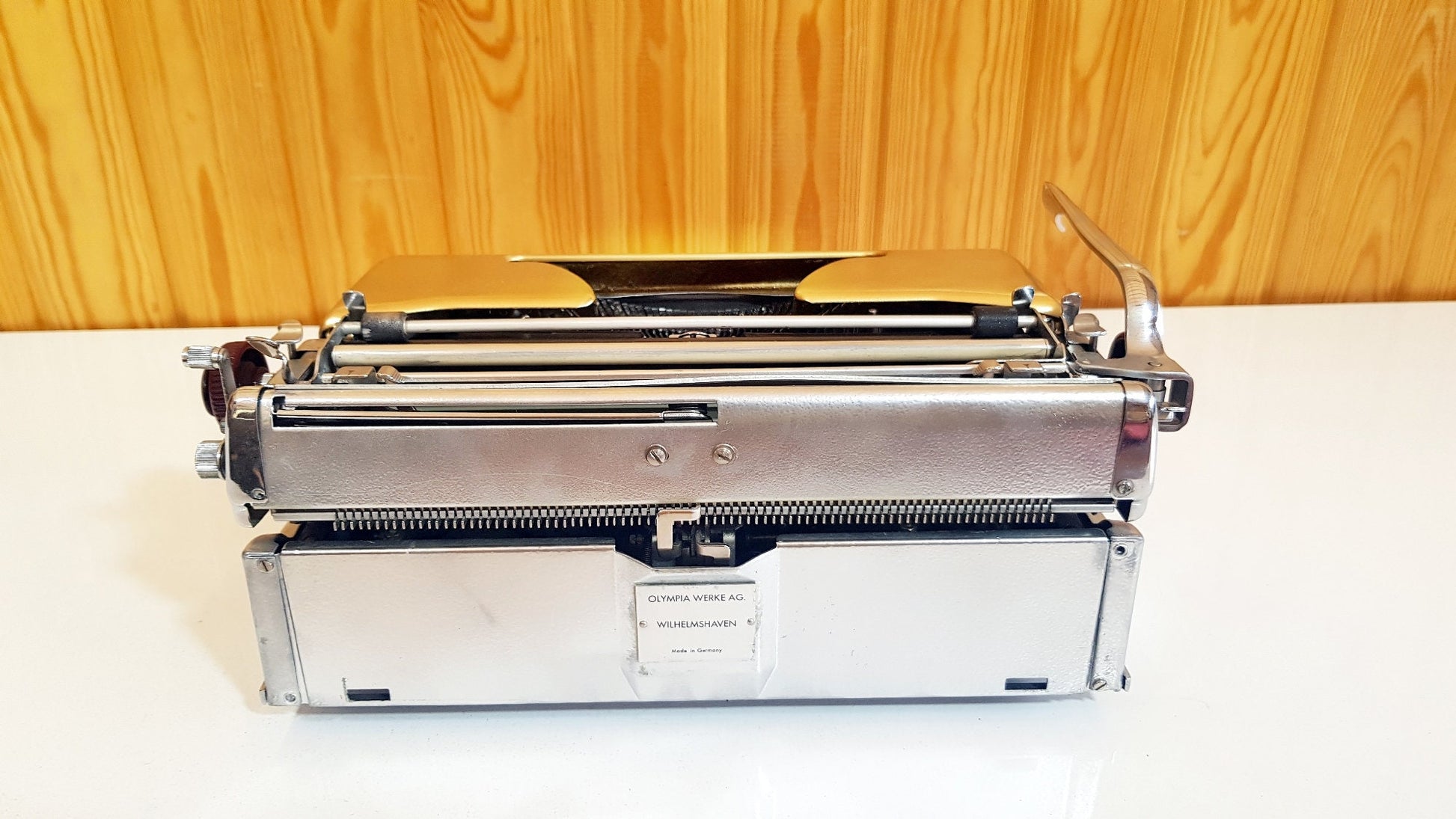 Olympia SM3 Rare Model. Typewriter, old typewriter / The Most Special Gift,typewriter working