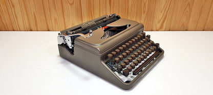 Triumph Typewriter - Antique Elegance, Fully Operational, Perfect Gift, Working Typewriter