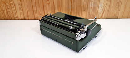 Olympia Sm2 Typewriter | Old Typewriter | Best Typewriter | Green Olympia Sm2 Special Typewriter | Vitange Typewriter |