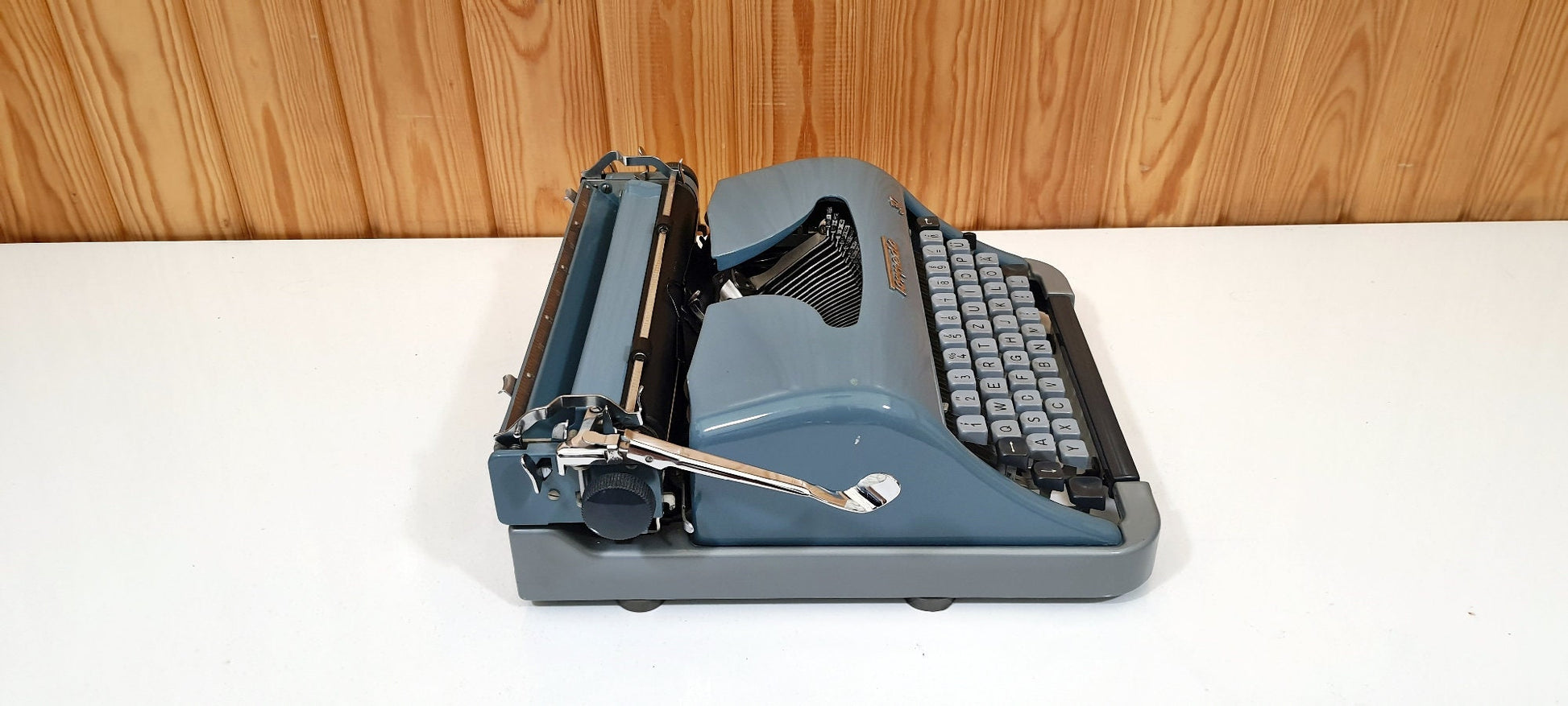 Torpedo Typewriter Very clean. | Typewriter like new,typewriter working