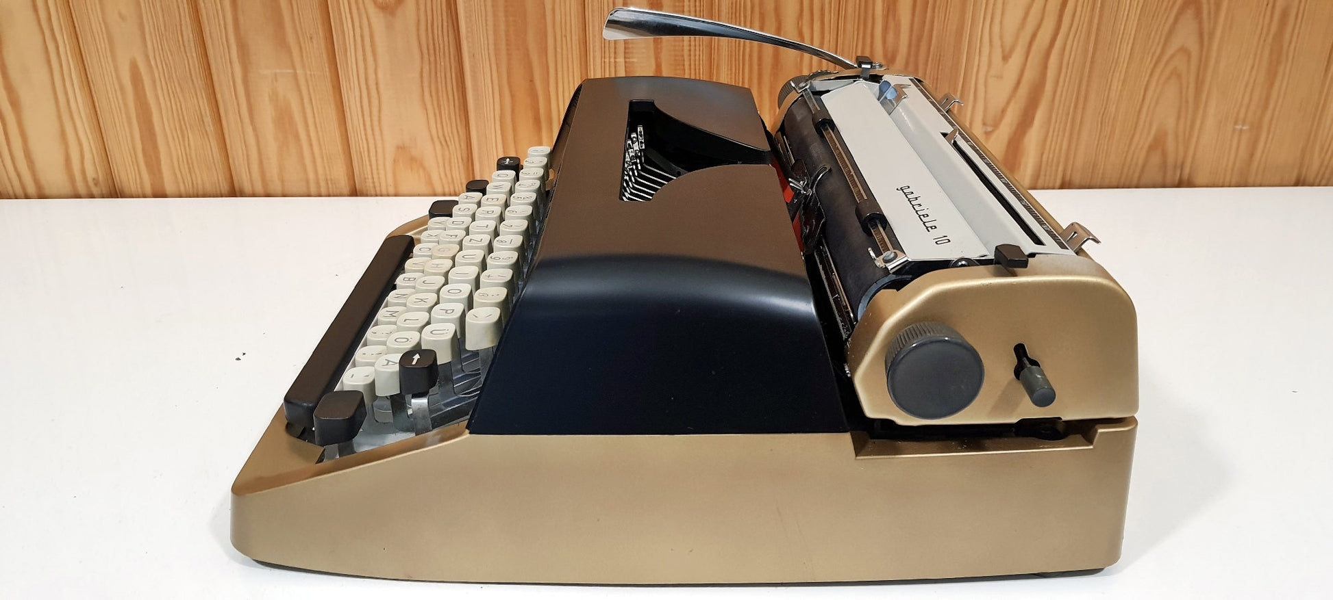 Adler Vintage Typewriter | Pristine Condition | Ideal for Special Occasions and Gifting,Fully Operational for a Timeless Writing Experience!