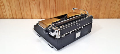 Olympia Sm3 Gold Typewriter + Case | Typewriter working | Antique Typewriter / The Most Special Gift,typewriter working