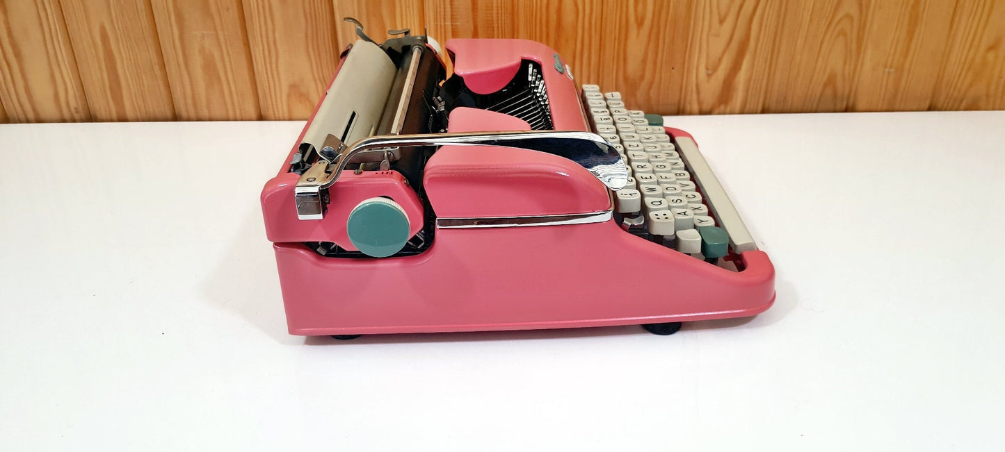 Olympia Monica Pink Typewriter and Case - Vintage Elegance, Special Typewriter, Premium Gift | Experience the Timeless Charm