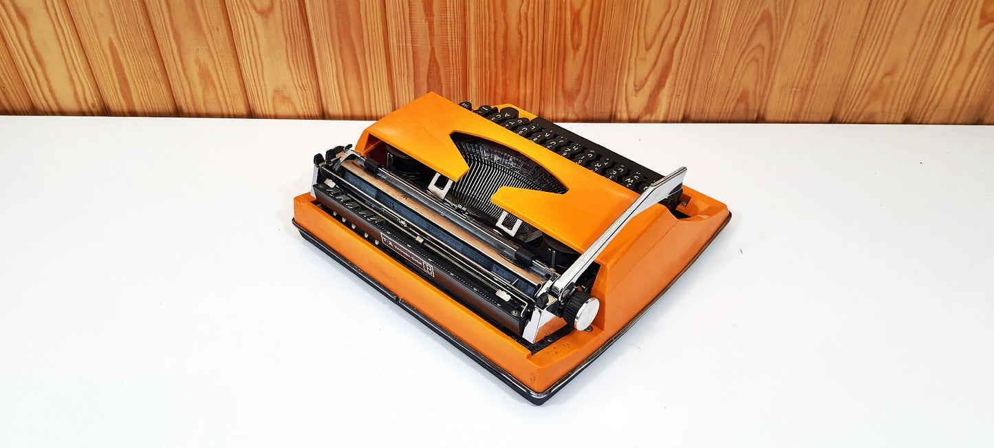 Adler Contessa Typewriter | Orange Typewriter | Old Typewriter | Working Typewriter |Old Typewriter | Vintage Typewriter