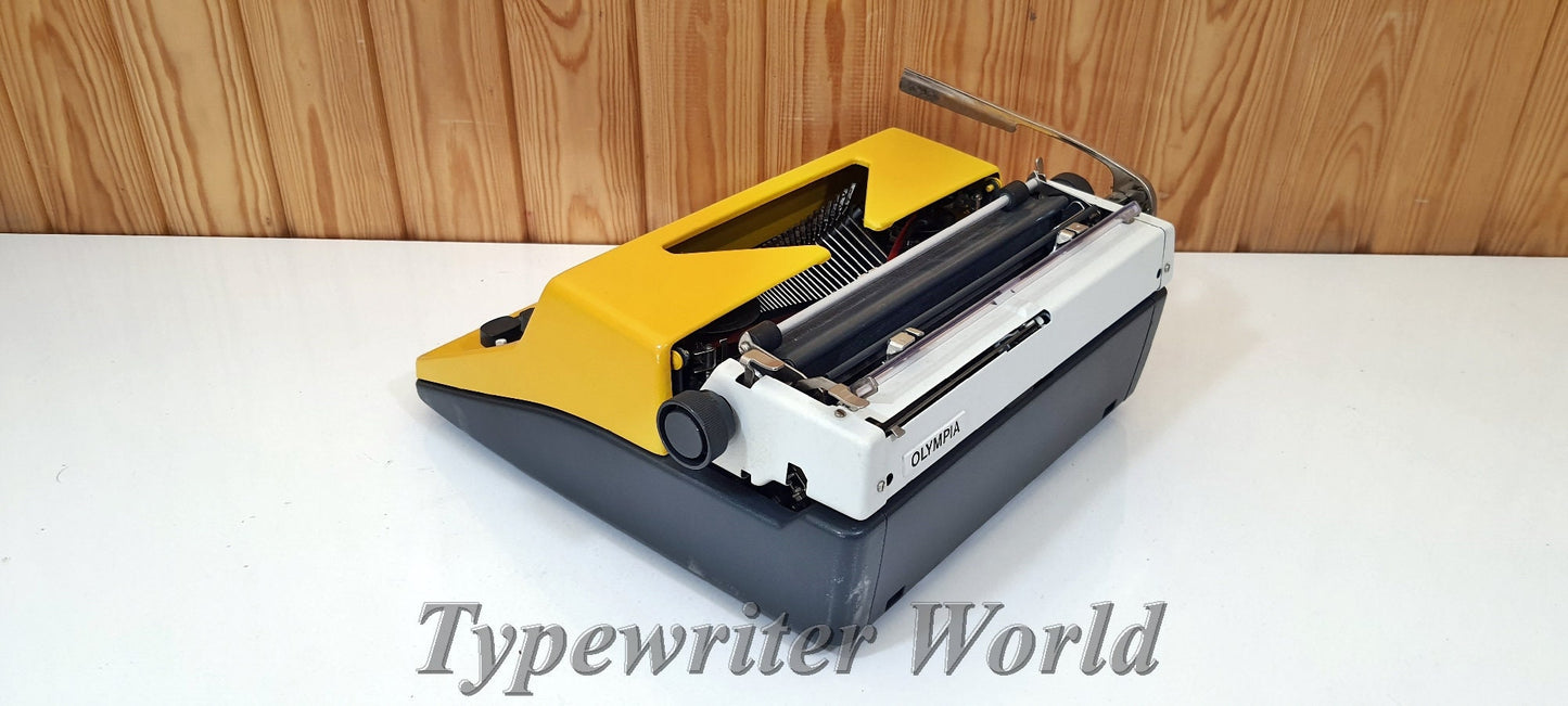 Olympia Monica Yellow Typewriter - Premium Gift / Typewriter World | Typewriter like new,typewriter working
