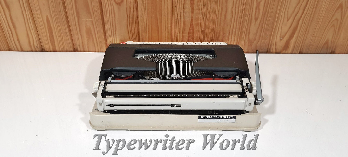 Brother Black Typewriter - A Premium Gift from Typewriter World