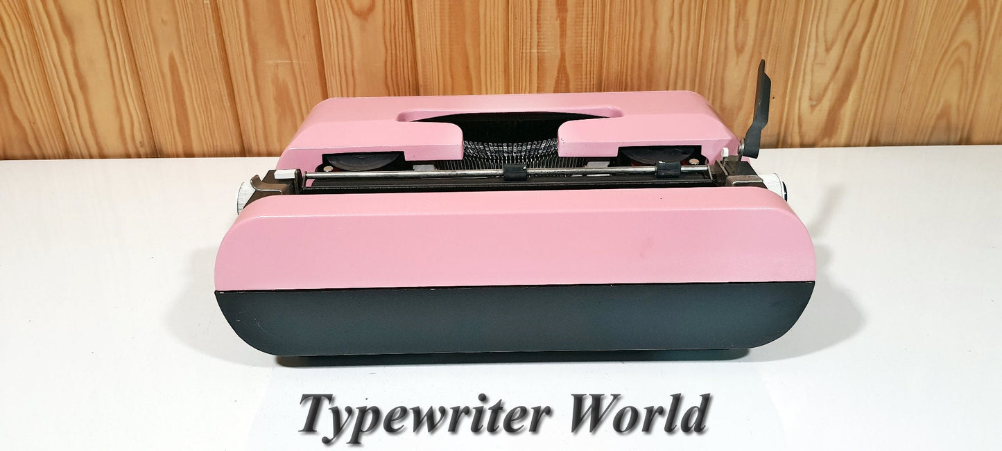 Olivetti Lettera 35 Pink Typewriter - Premium Gift - Fully Functional with QWERTY Keyboard