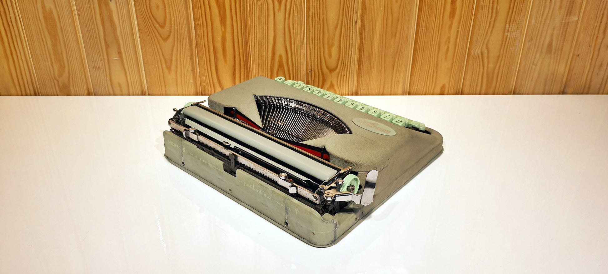 Hermes Baby Green Typewriter | Perfect Premium Gift