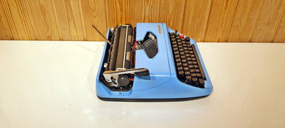 PRIVILEG 270T Model Typewriter | Typewriter like new| Typewriter Working Serviced,typewriter working