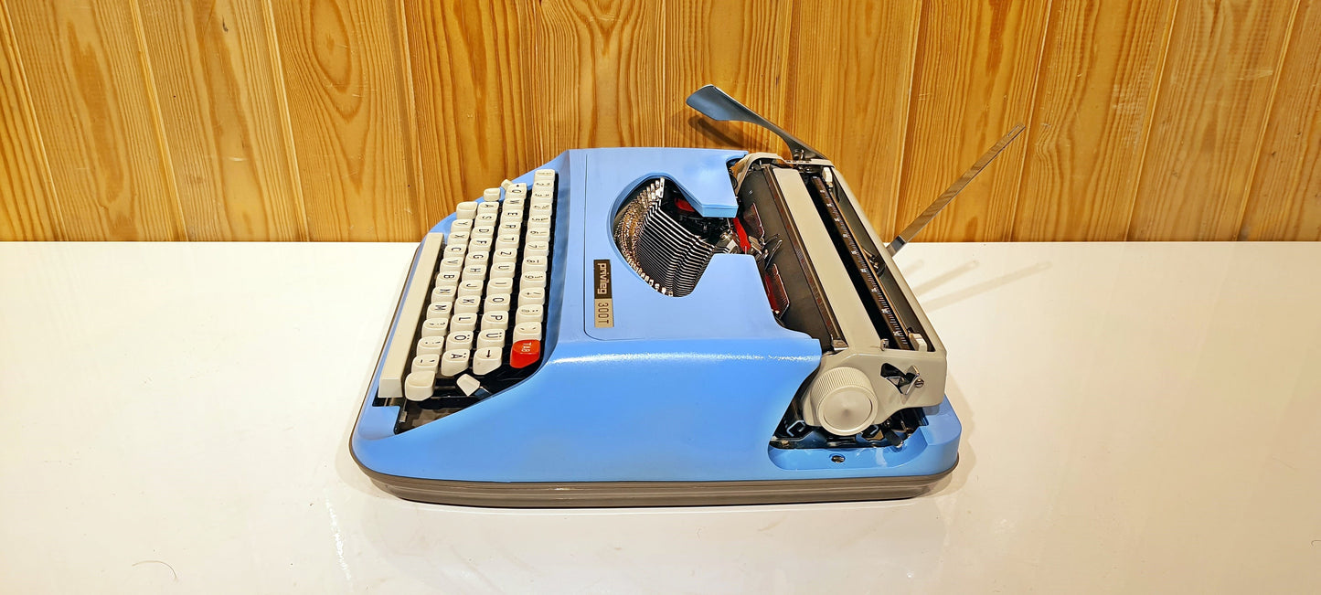 Privileg 300TR  Typewriter | Typewriter like new| Typewriter Working Serviced,typewriter working