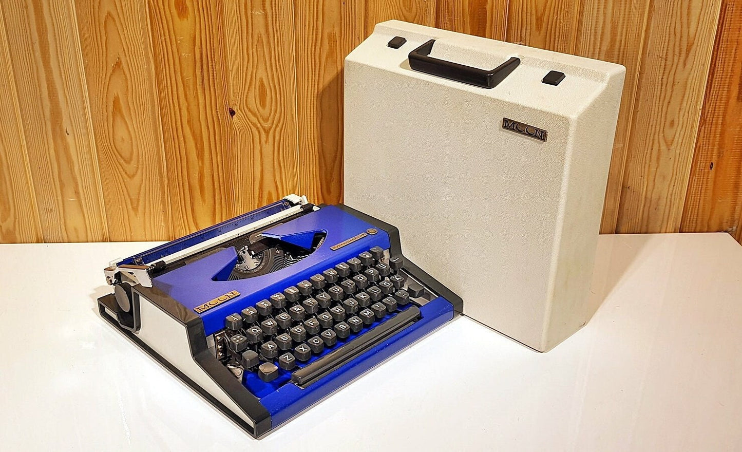 Moon Typewriter QWERTY DARK Blue / QWERTY Keyboard Typewriter / Typewriter World Brand / Special for Valentine's Day | Typewriter like new